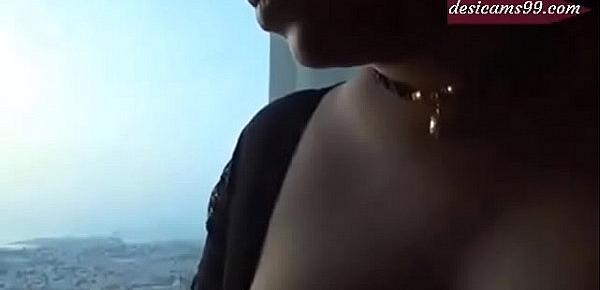 600px x 290px - Indian newly married couple on honeymoon in dubai leaked video big boobs  ass 1594 Porn Videos